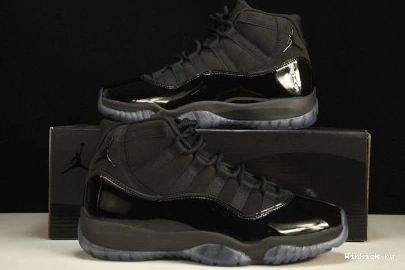 AND JORDAN CAP GOWN - RETRO 11 1017